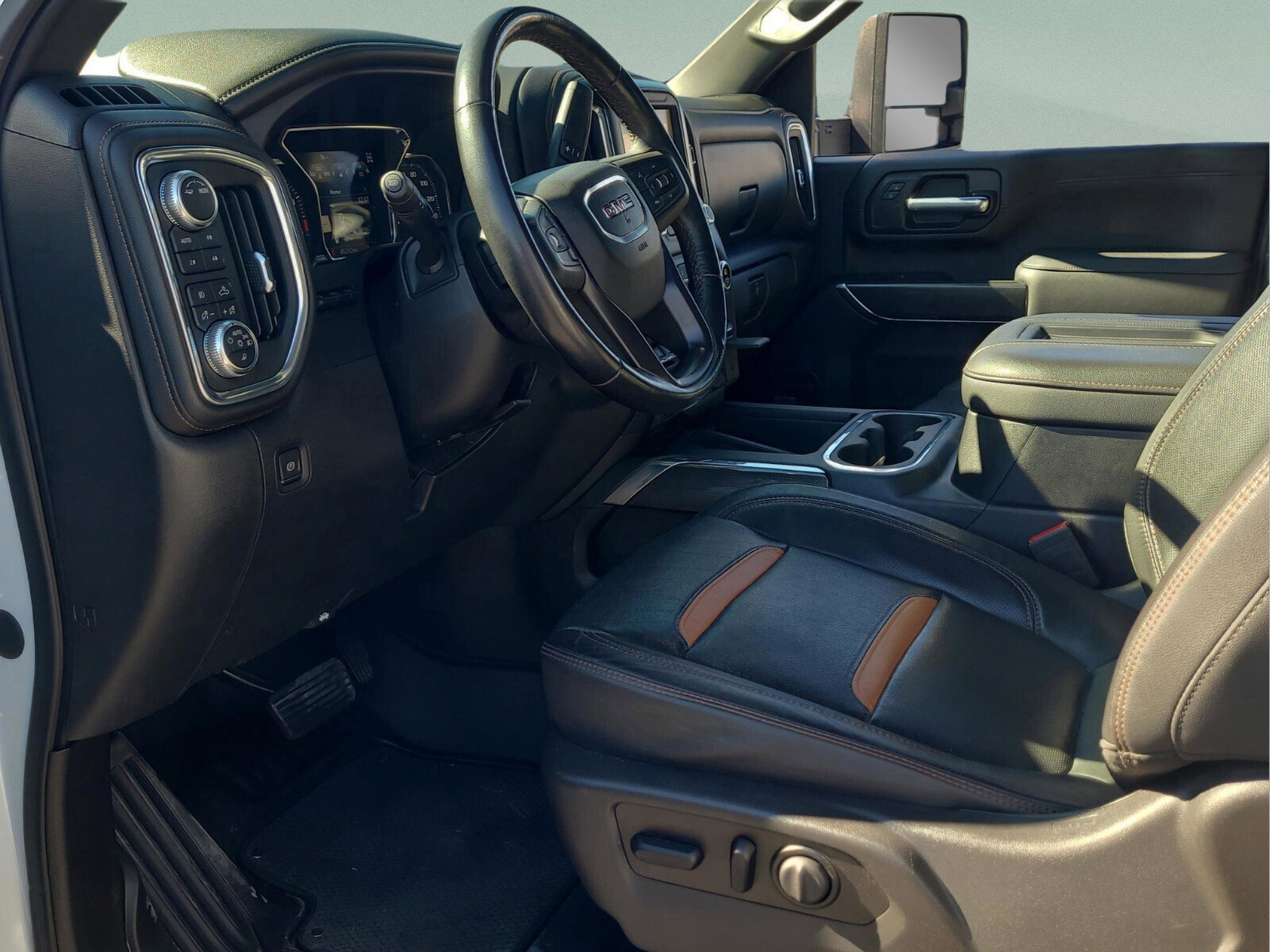 Used 2021 GMC Sierra 2500 AT4 w/ AT4 Premium Plus Package image 29