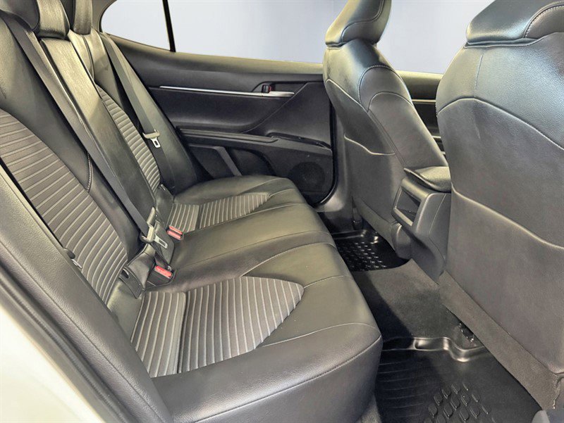 Used 2019 Toyota Camry SE image 23