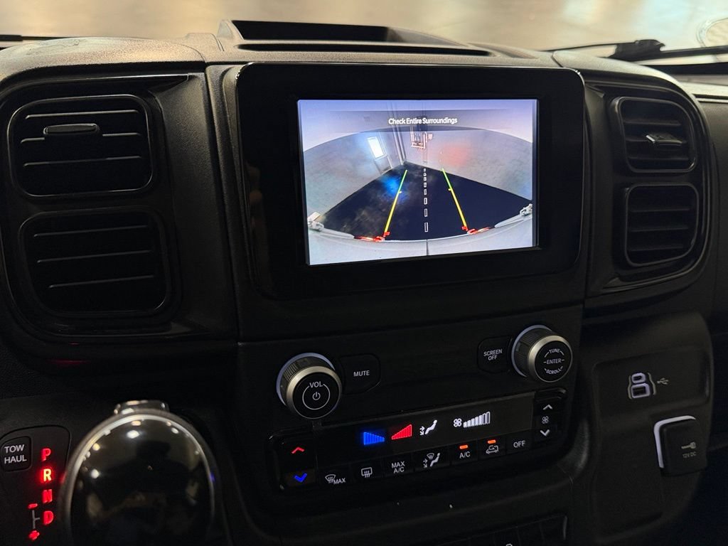 Used 2026 RAM ProMaster 2500 w/ Convenience Group FWD image 16