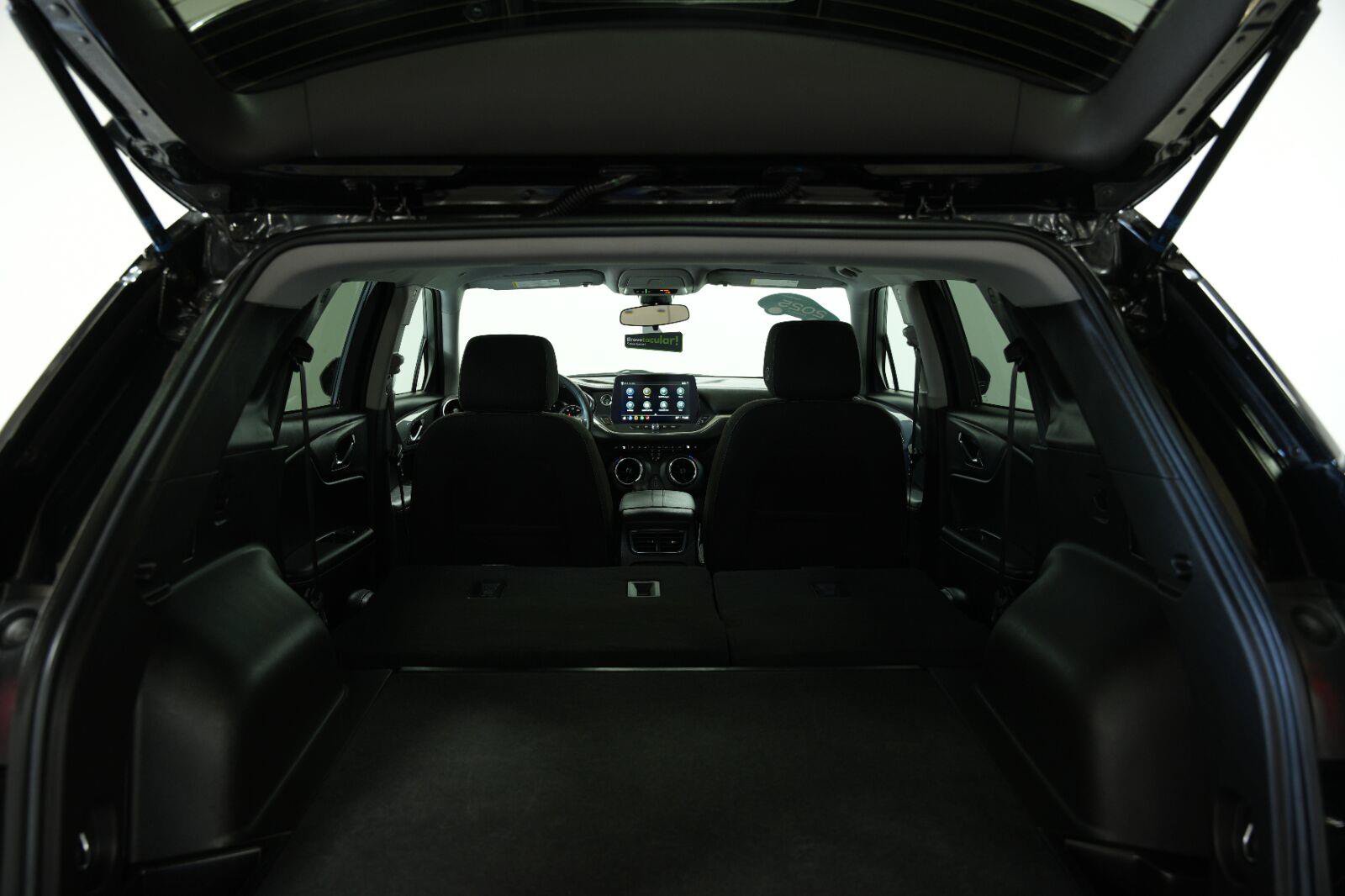 Certified 2025 Chevrolet Blazer LT FWD image 17