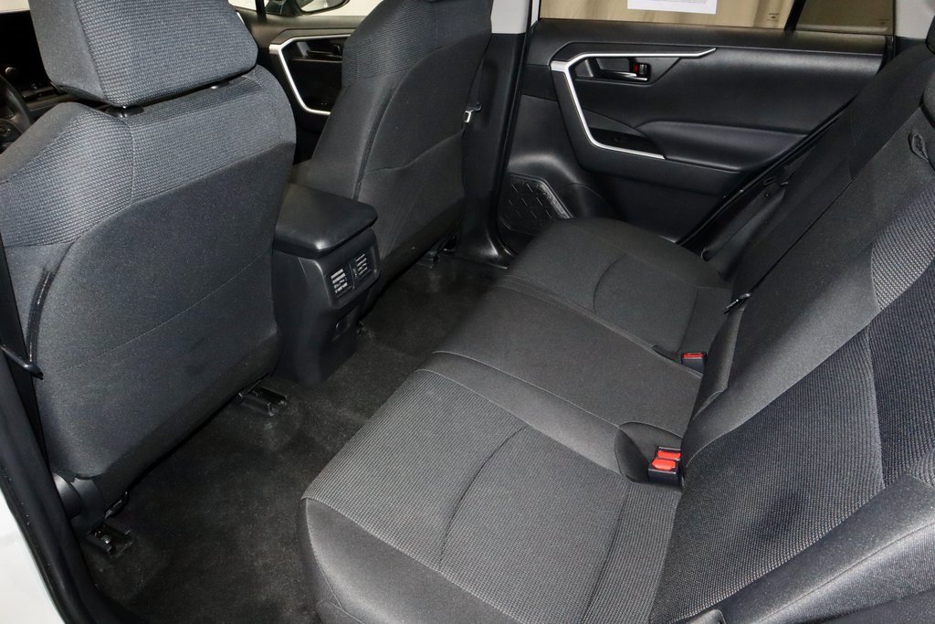Used 2024 Toyota RAV4 LE image 20
