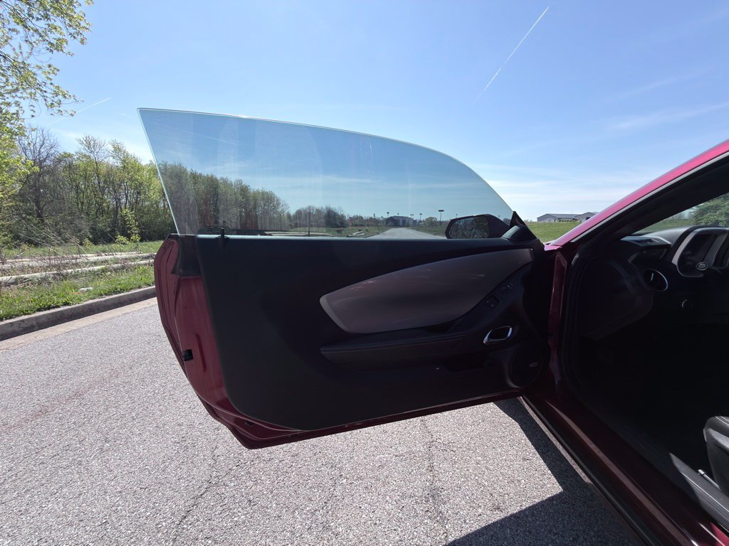 Used 2010 Chevrolet Camaro LT RWD image 12