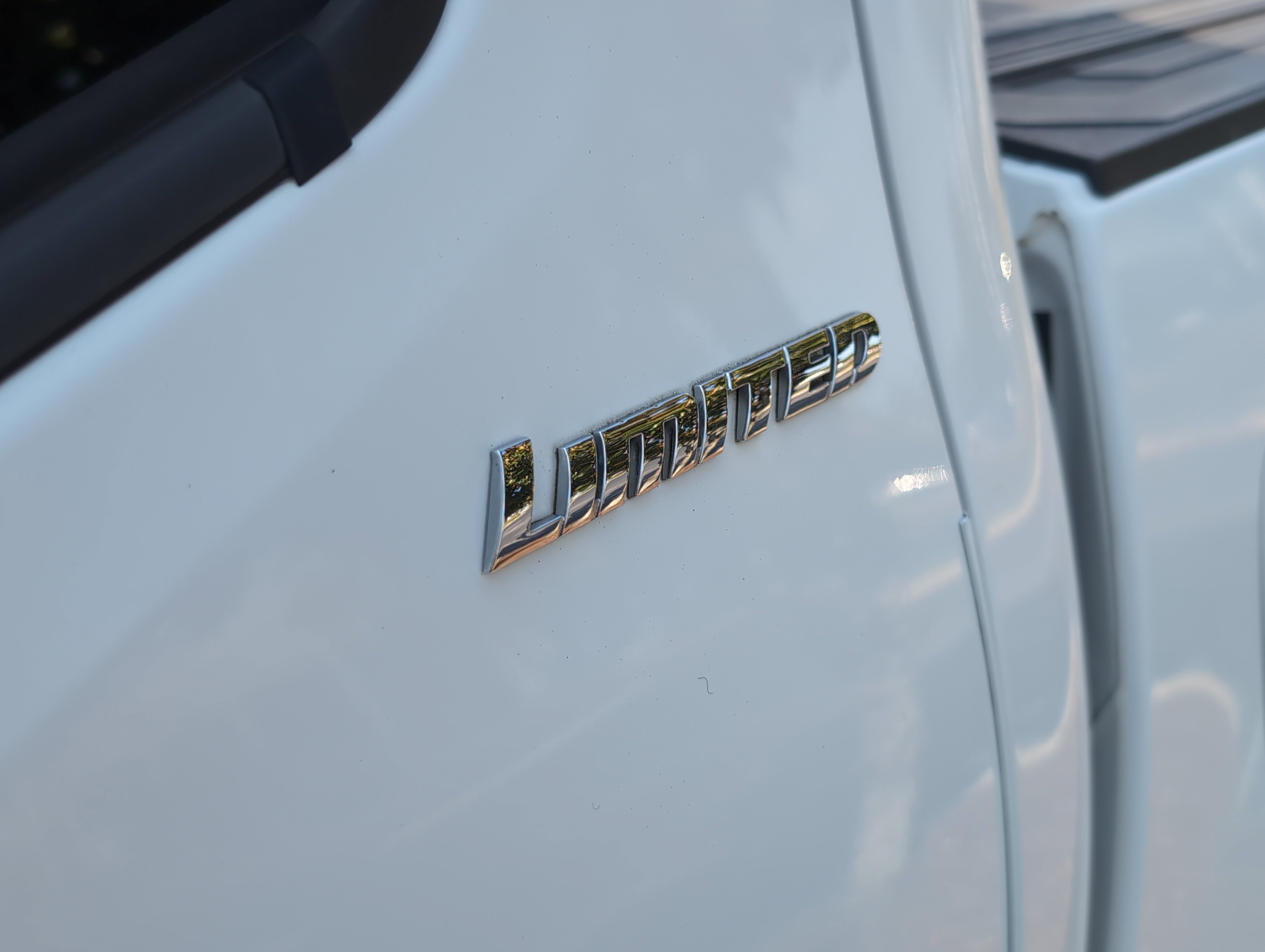 Used 2019 Toyota Tacoma Limited AWD/4WD image 41