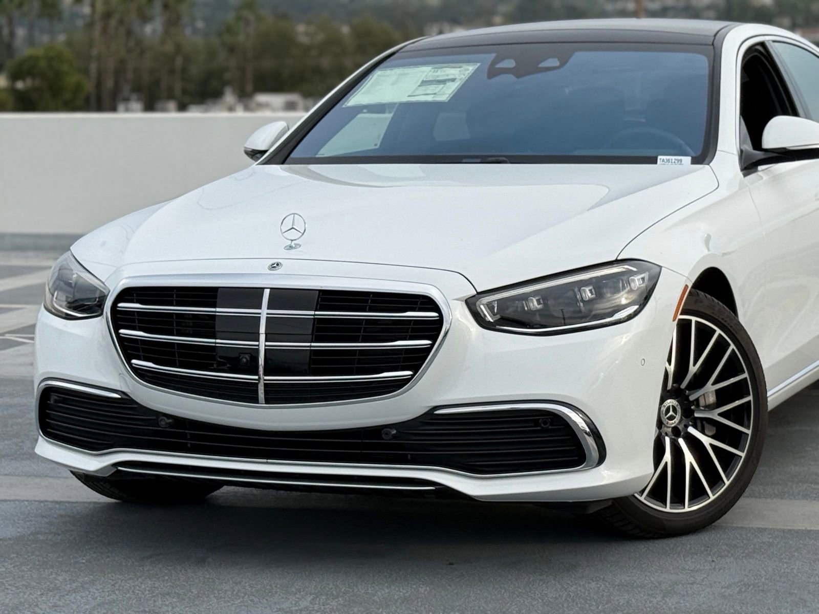 New 2026 Mercedes-Benz S 500 4MATIC image 3