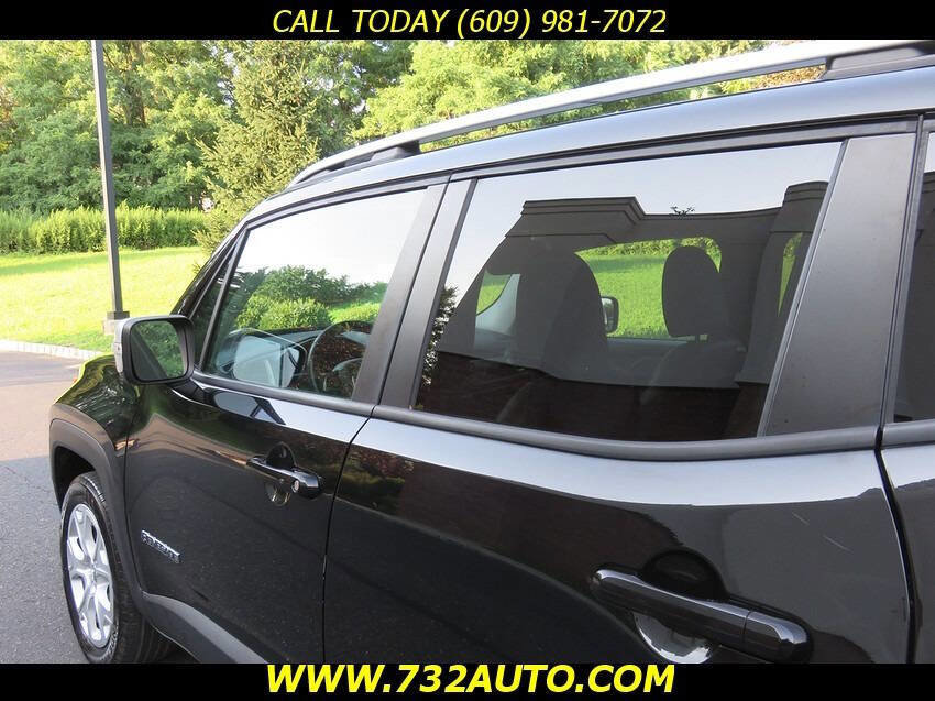 Used 2015 Jeep Renegade Limited w/ Trailer Tow Group AWD/4WD image 26