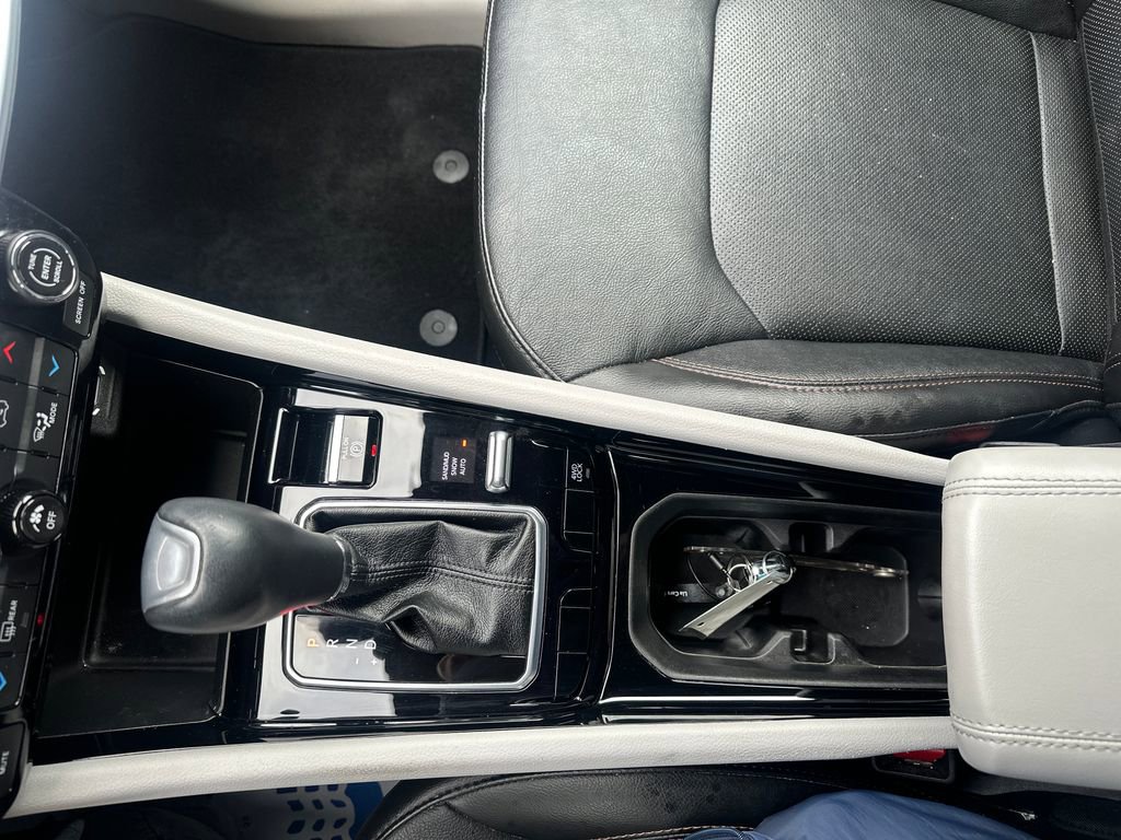 Used 2023 Jeep Compass Limited image 13