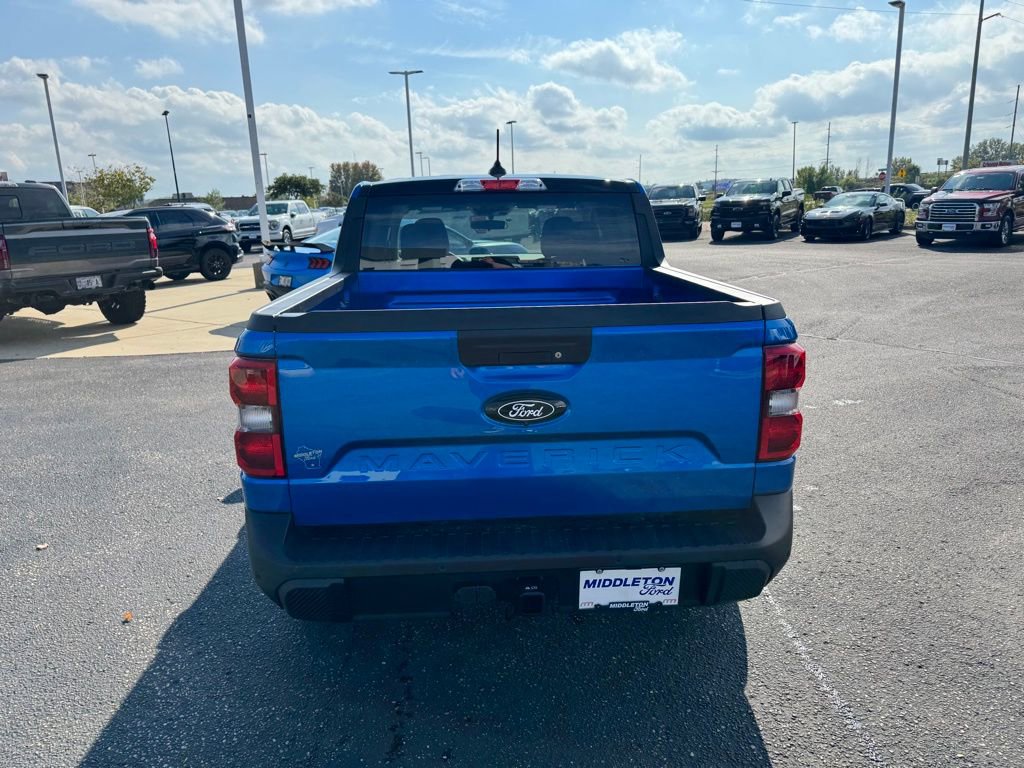 New 2025 Ford Maverick XLT w/ Black Appearance Package image 8