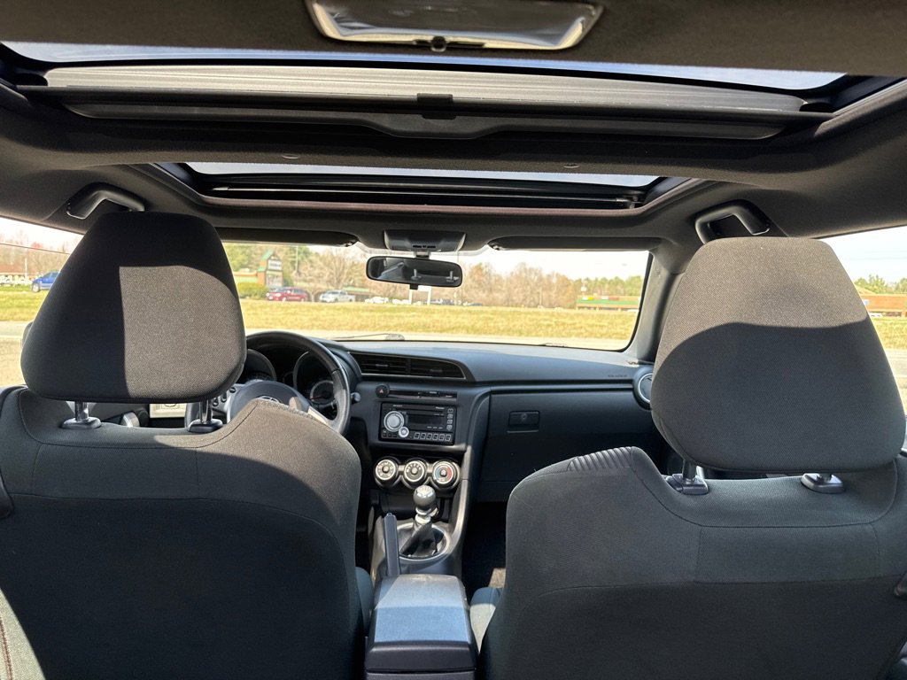 Used 2011 Scion tC TC image 24