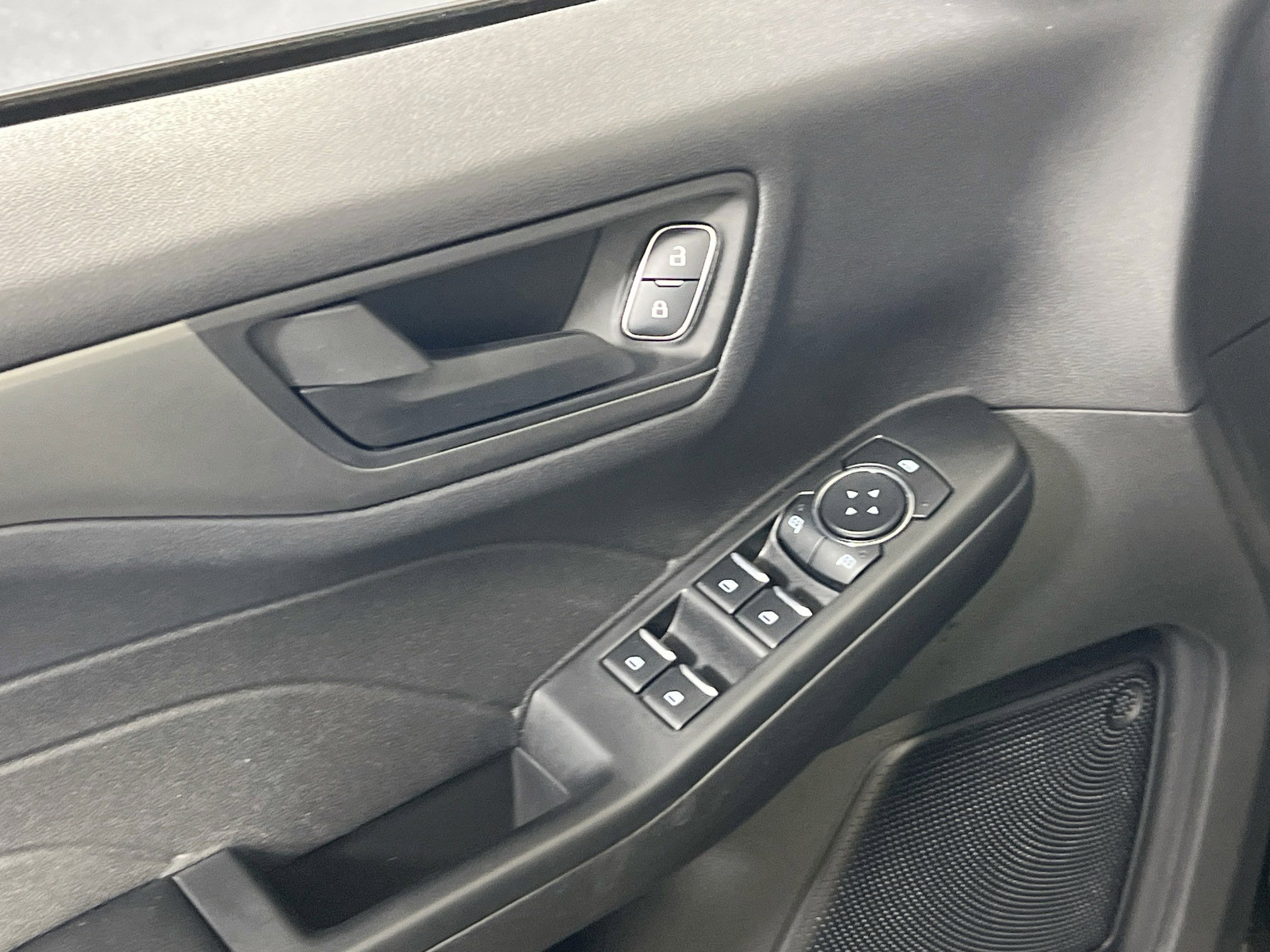 Used 2025 Ford Escape Active w/ Cold Weather Package AWD/4WD image 17