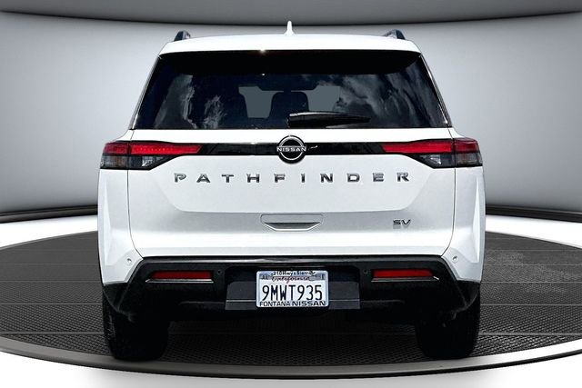 Certified 2024 Nissan Pathfinder SV FWD image 5