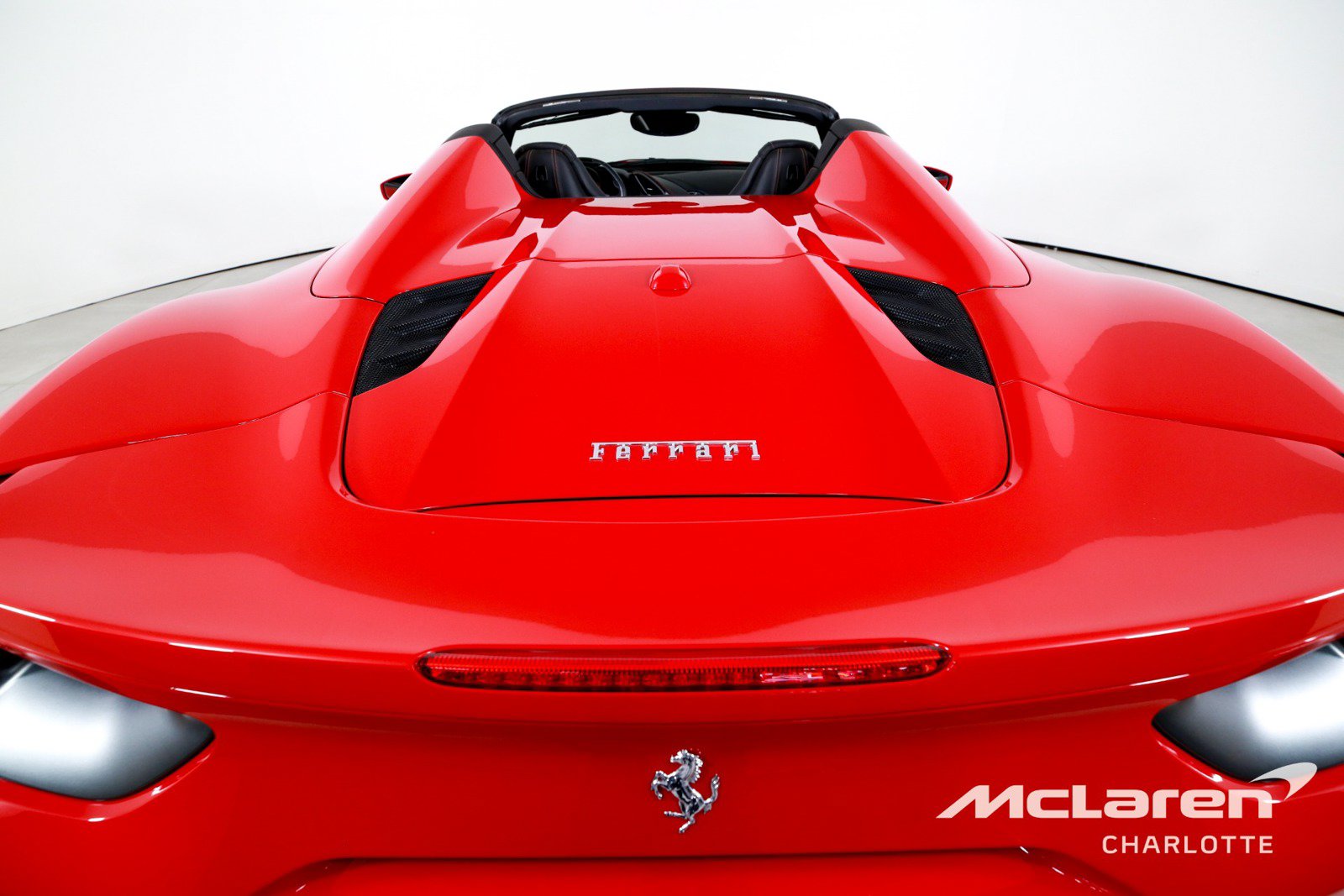 Used 2019 Ferrari 488 Spider RWD image 27