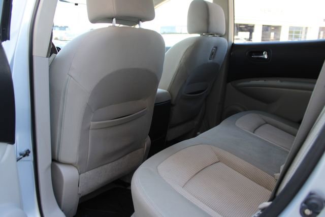 Used 2011 Nissan Rogue SV w/ Premium Pkg AWD/4WD image 21