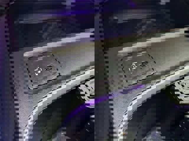 Used 2023 Mercedes-Benz GLB 250 image 32