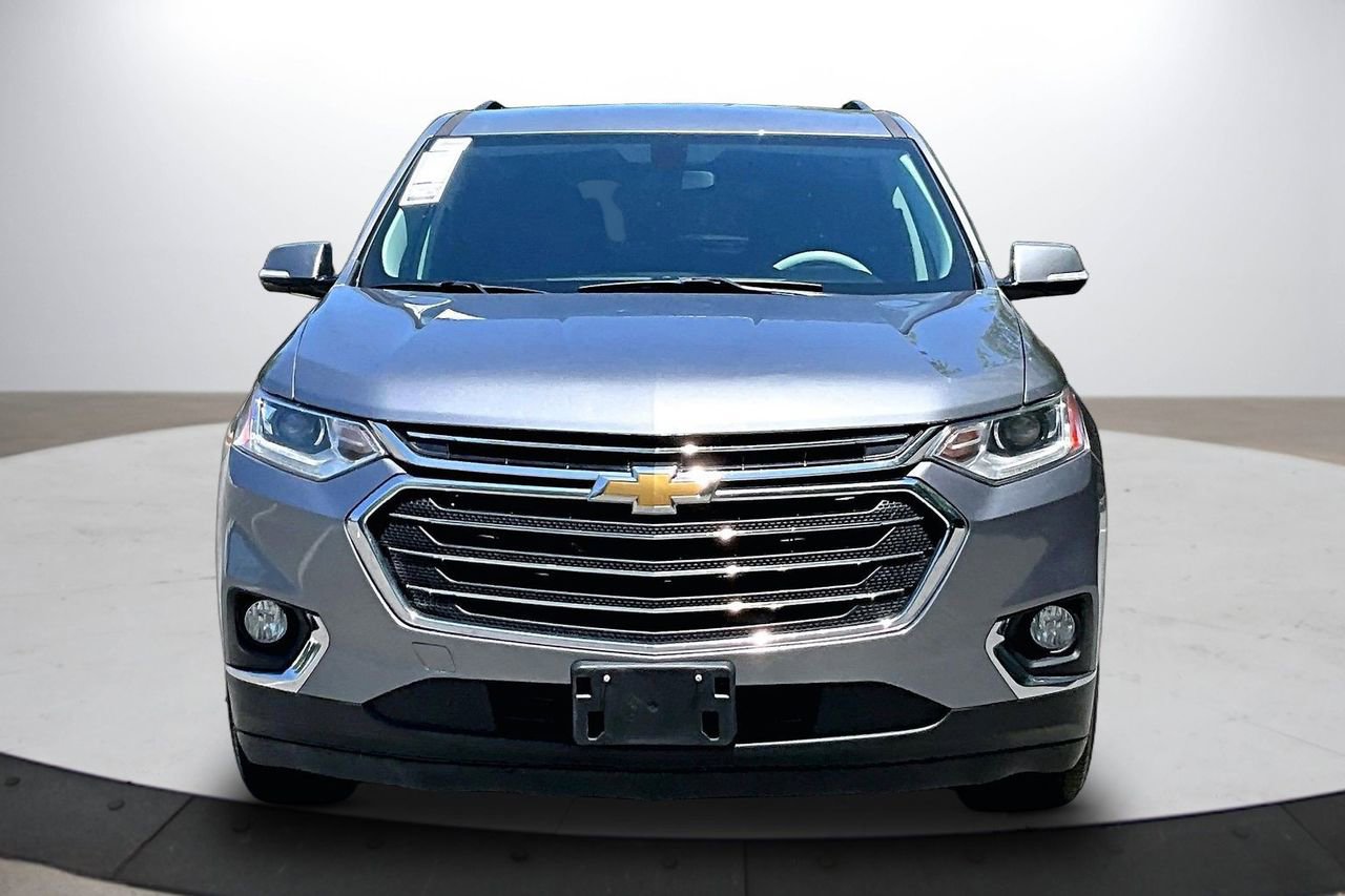 Used 2018 Chevrolet Traverse LT FWD image 3