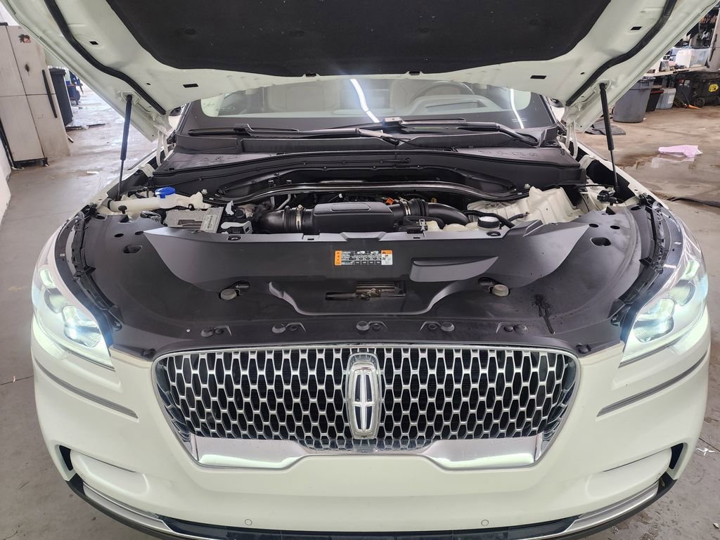 Used 2021 Lincoln Aviator Reserve w/ Equipment Group 202A AWD/4WD image 36