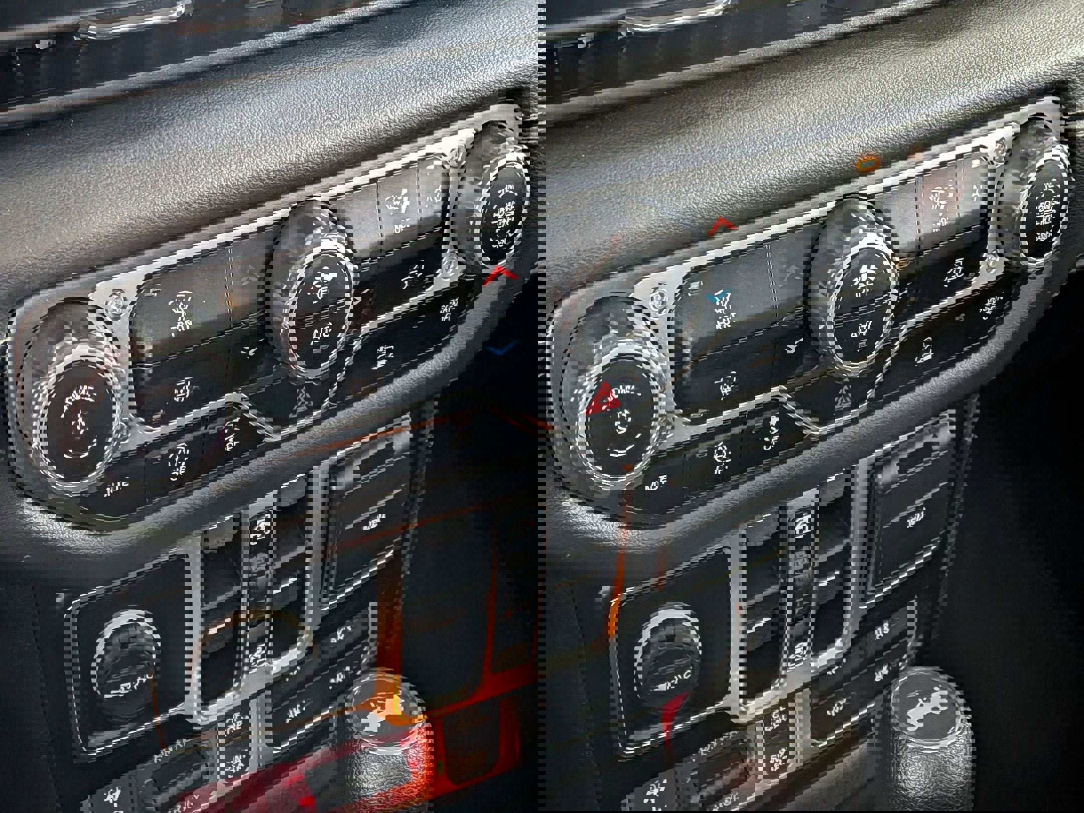 Used 2024 Jeep Wrangler Unlimited Rubicon image 21