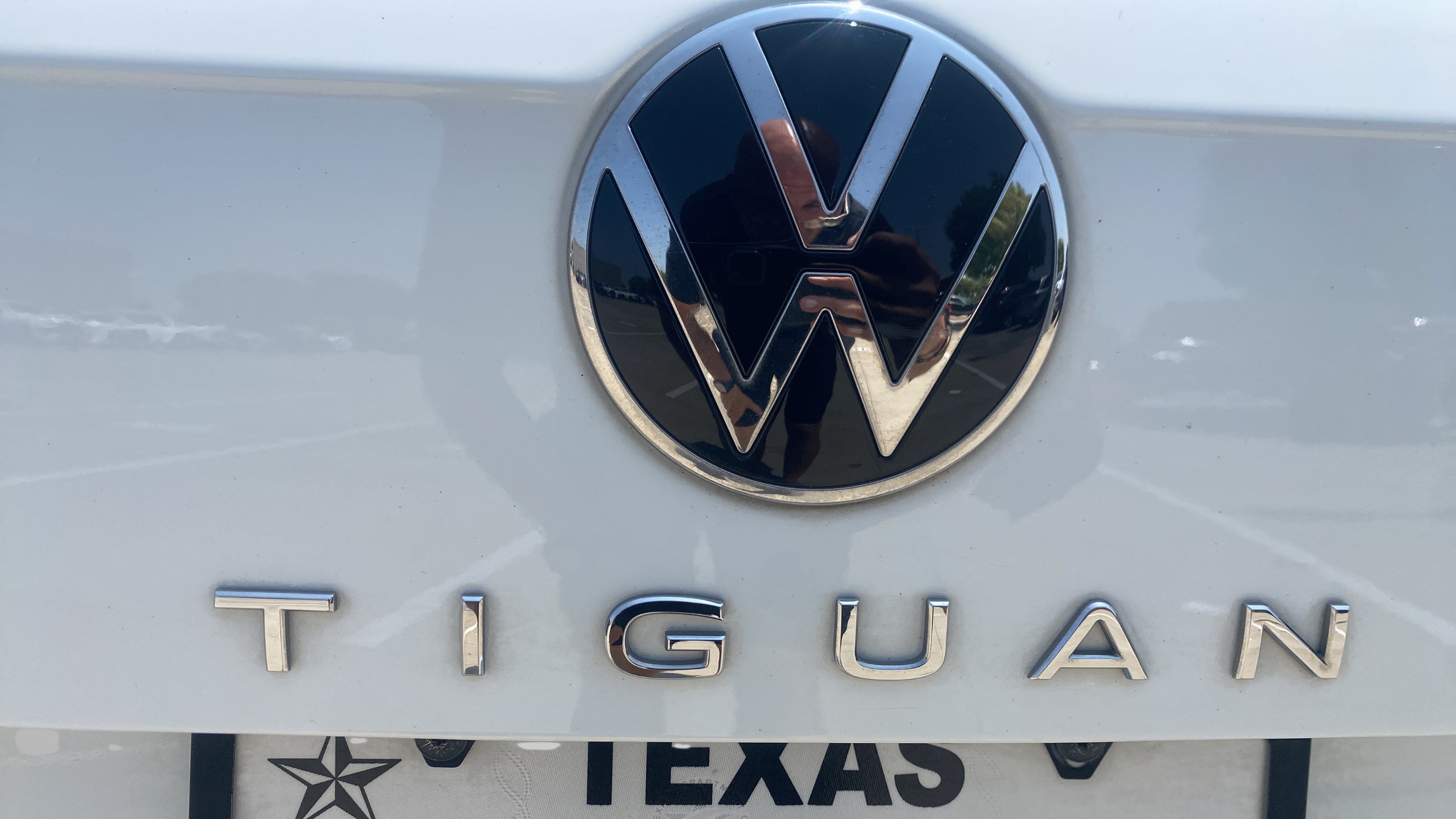 Used 2022 Volkswagen Tiguan SE FWD image 31