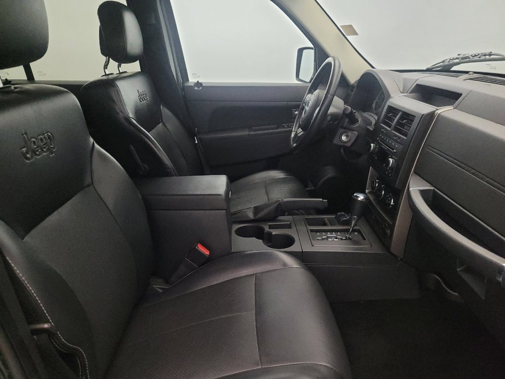 Used 2012 Jeep Liberty Sport image 21