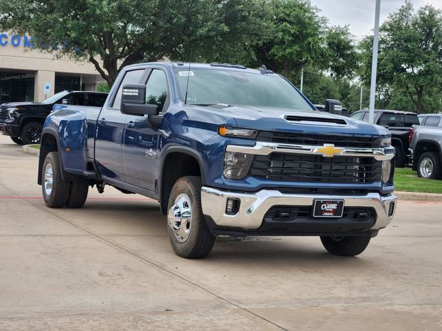 New 2026 Chevrolet Silverado 3500 LT w/ Texas Edition AWD/4WD video 2