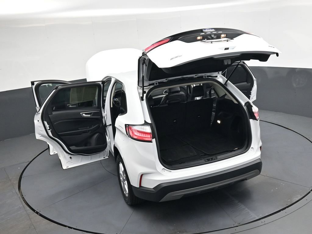 Used 2023 Ford Edge SEL image 48