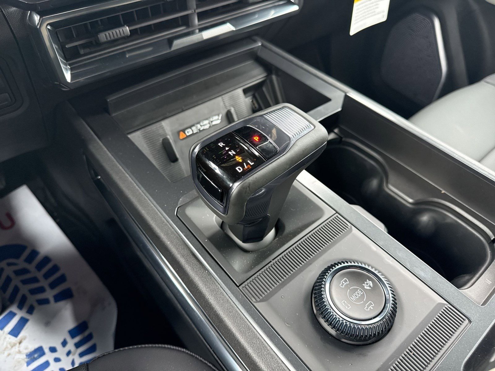 New 2026 GMC Hummer EV SUV w/ LPO, Illumination Package image 19