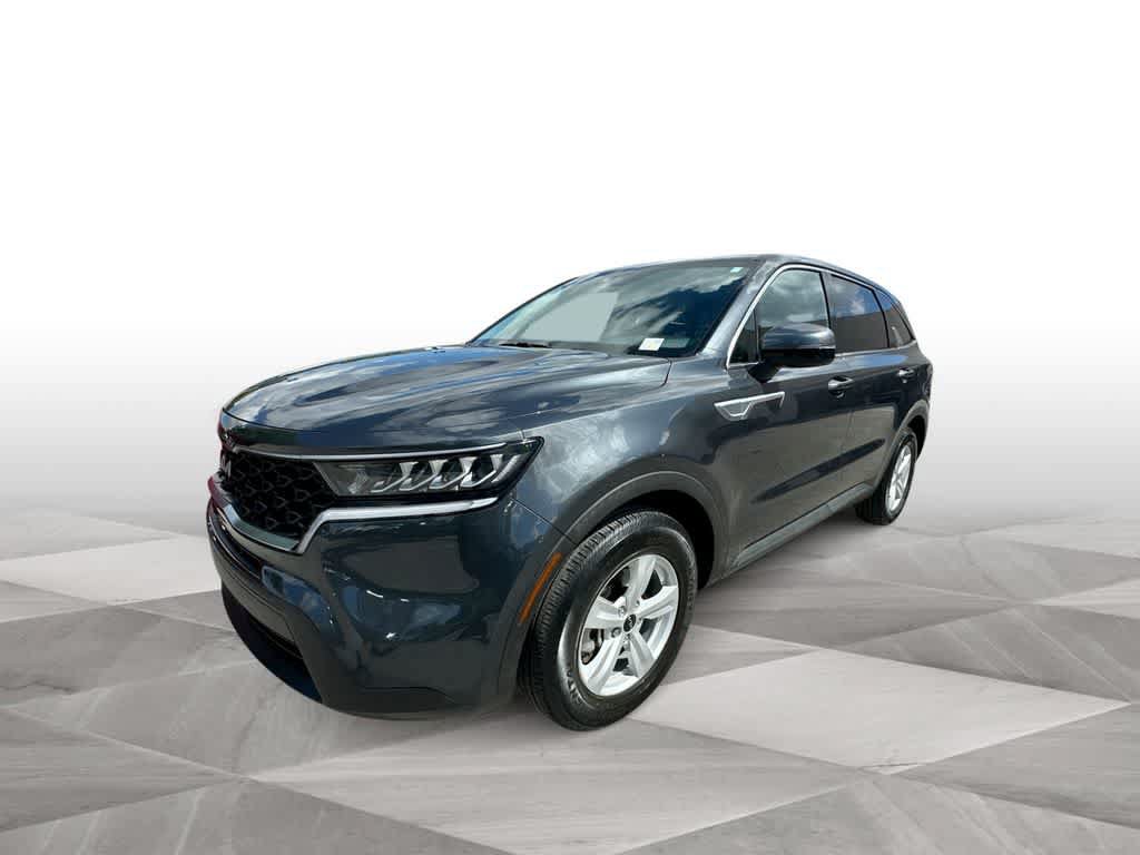 Certified 2023 Kia Sorento LX FWD image 4