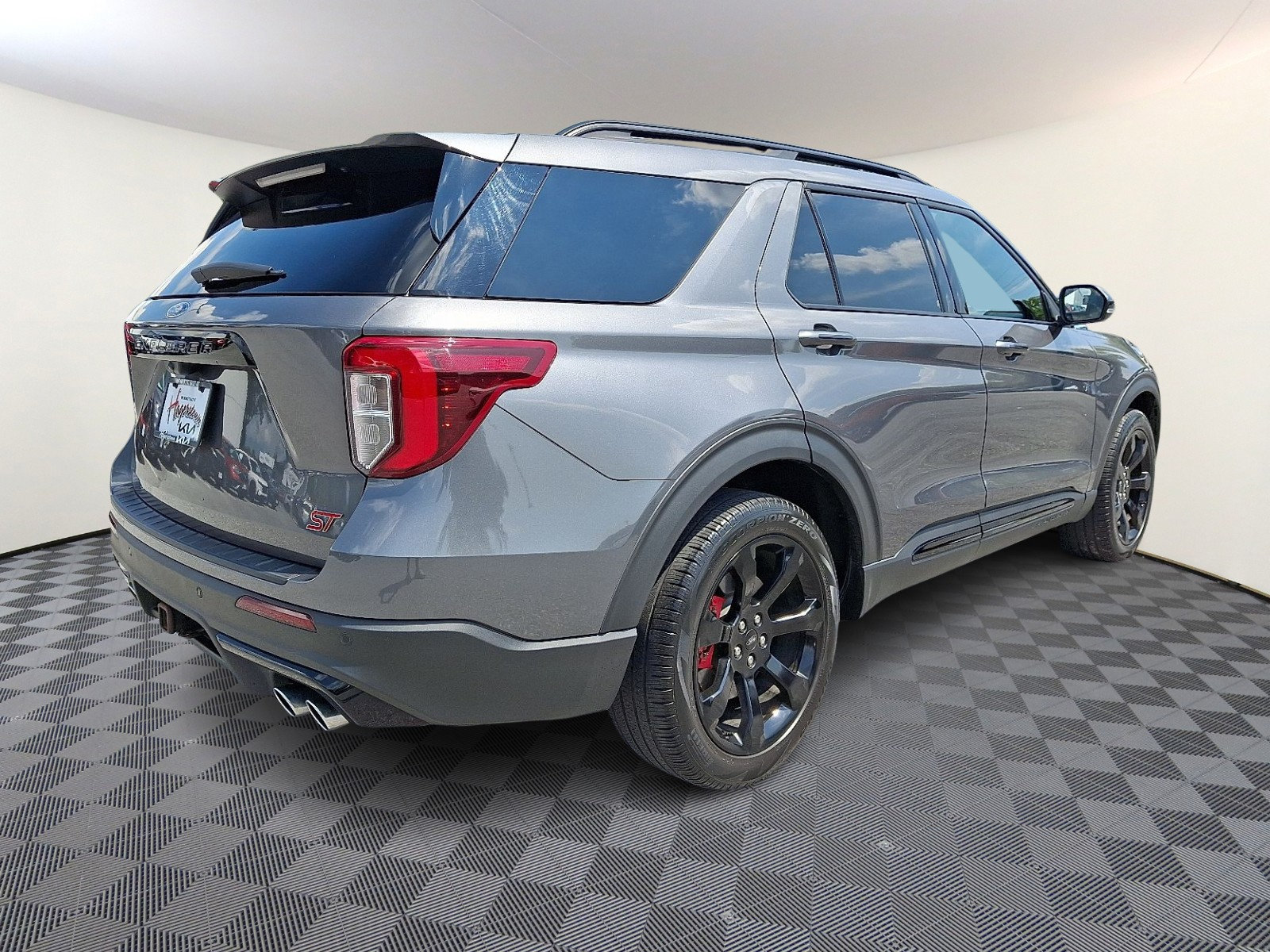Used 2023 Ford Explorer ST w/ Equipment Group 401A AWD/4WD image 6
