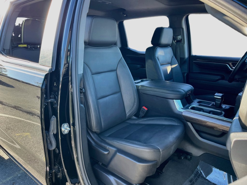 Used 2024 Chevrolet Silverado 1500 LT Trail Boss w/ LT Trail Boss Premium Package AWD/4WD image 28