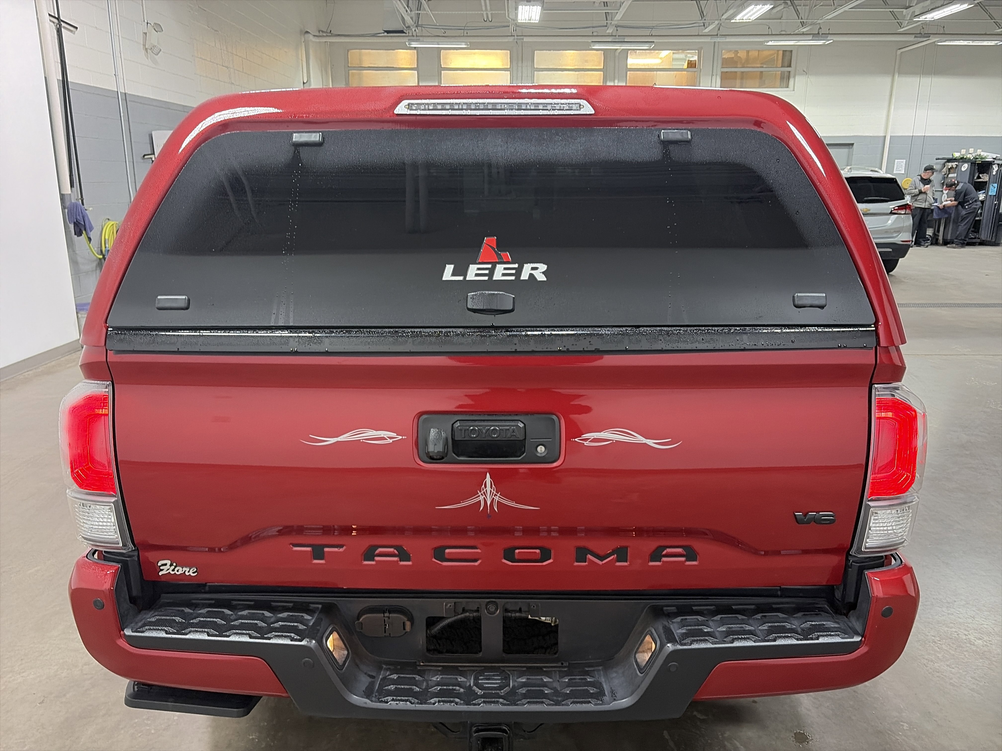 Used 2023 Toyota Tacoma TRD Off-Road w/ TRD Premium Off Road Package AWD/4WD video 4