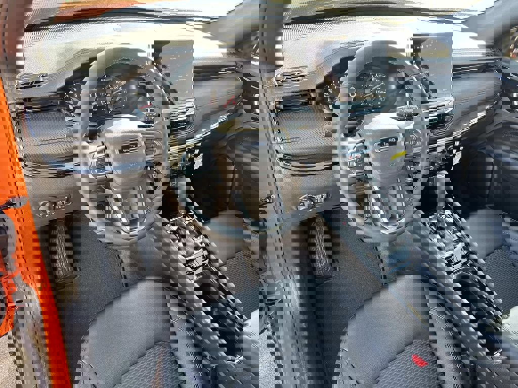 New 2026 Jeep Compass Latitude image 37