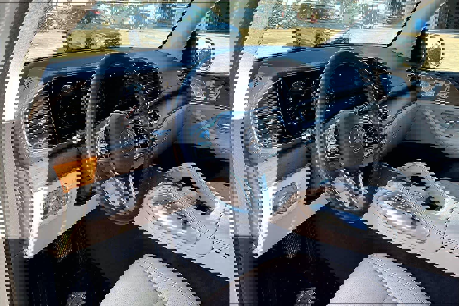 Used 2020 Mercedes-Benz GLE 350 4MATIC image 16