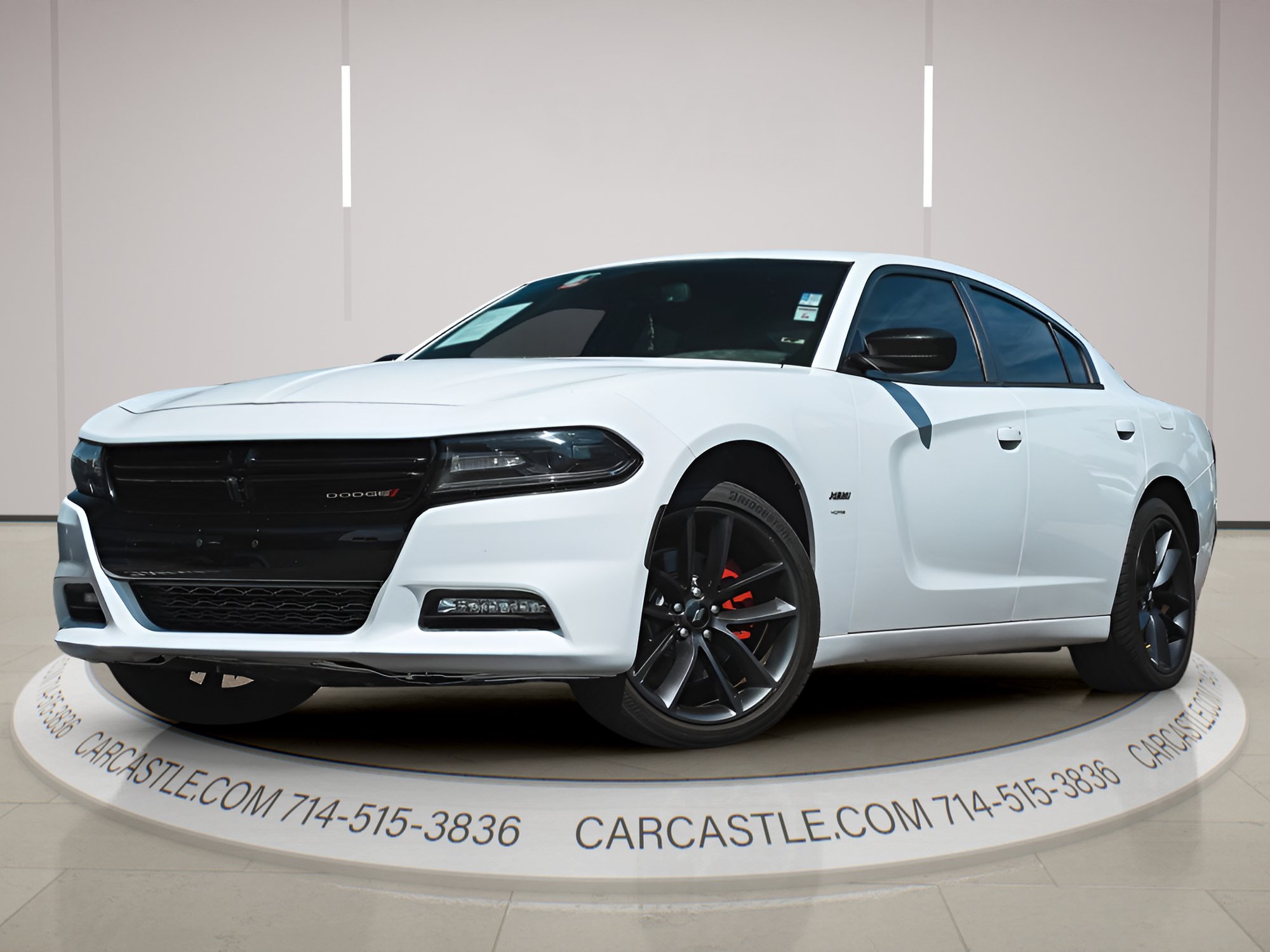 Used 2018 Dodge Charger R/T RWD image 2