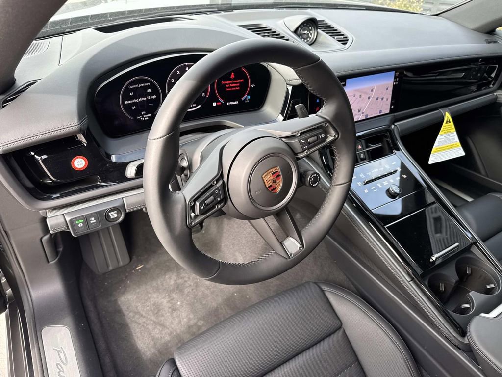 New 2026 Porsche Panamera 4 image 4