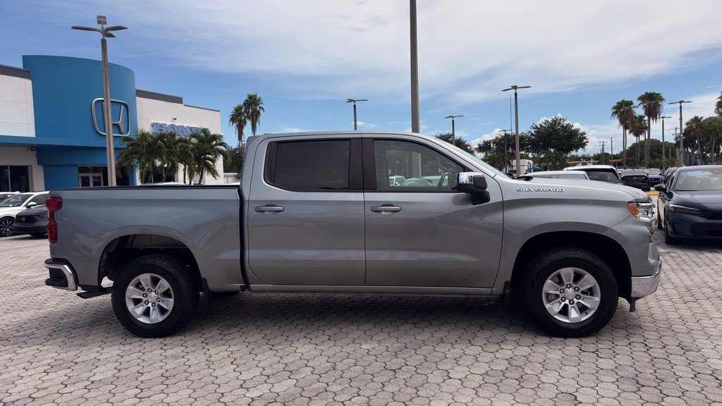 Used 2025 Chevrolet Silverado 1500 LT RWD image 13