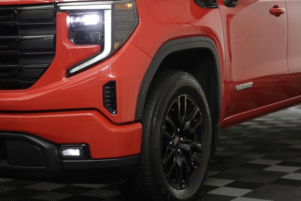 Used 2024 GMC Sierra 1500 Elevation AWD/4WD image 3