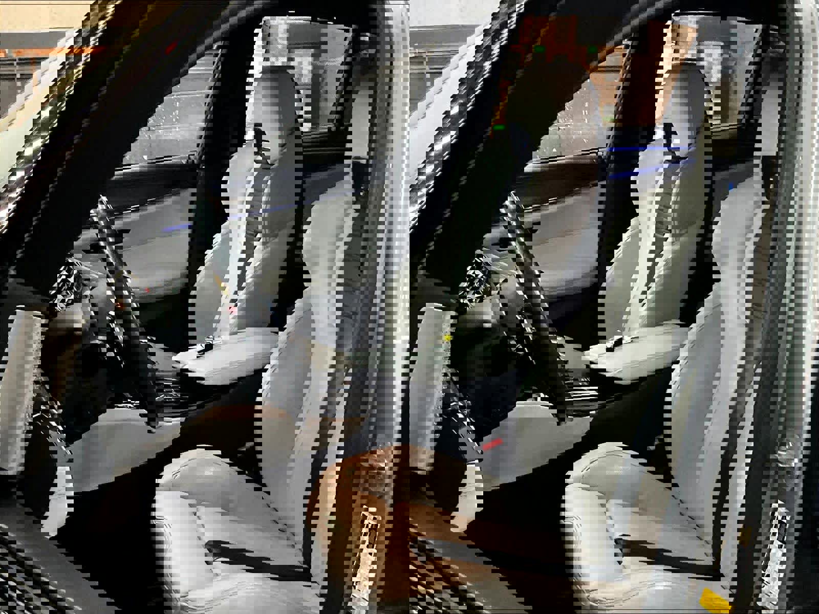 Used 2018 BMW M5 image 25