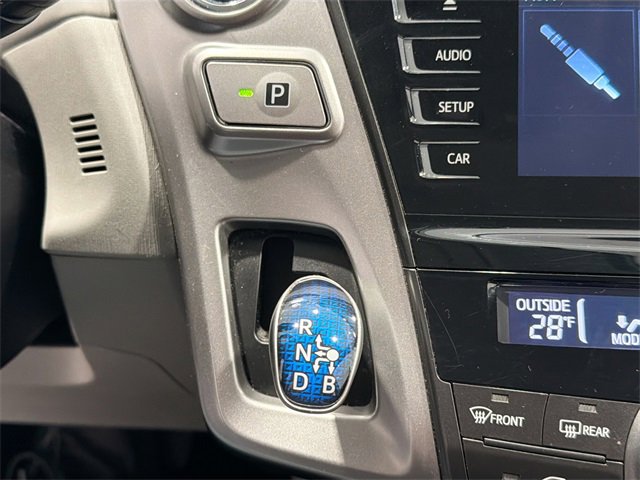 Certified 2015 Toyota Prius V Five image 14