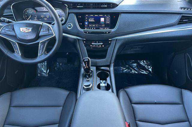New 2026 Cadillac XT5 Luxury FWD image 14