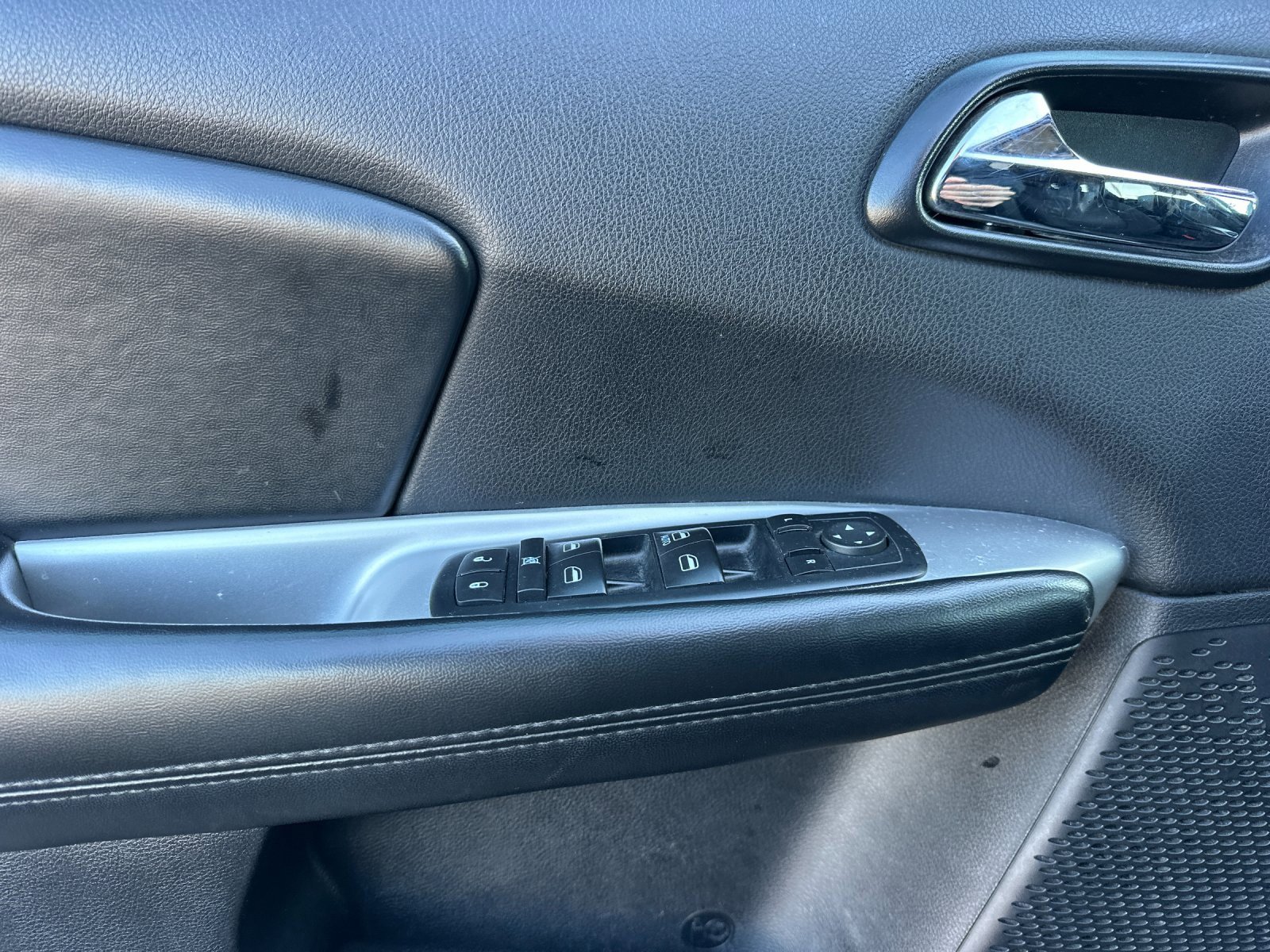 Used 2017 Dodge Journey SXT w/ Comfort/Convenience Group image 11