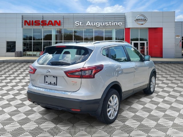 Certified 2021 Nissan Rogue Sport SV w/ Technology Package FWD image 2