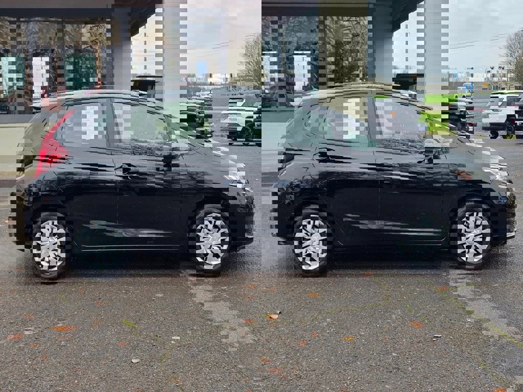 Used 2016 Honda Fit LX image 9