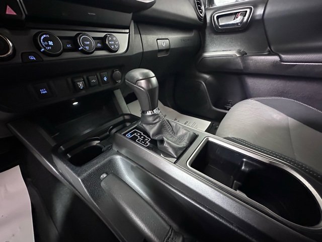 Used 2020 Toyota Tacoma TRD Sport image 27