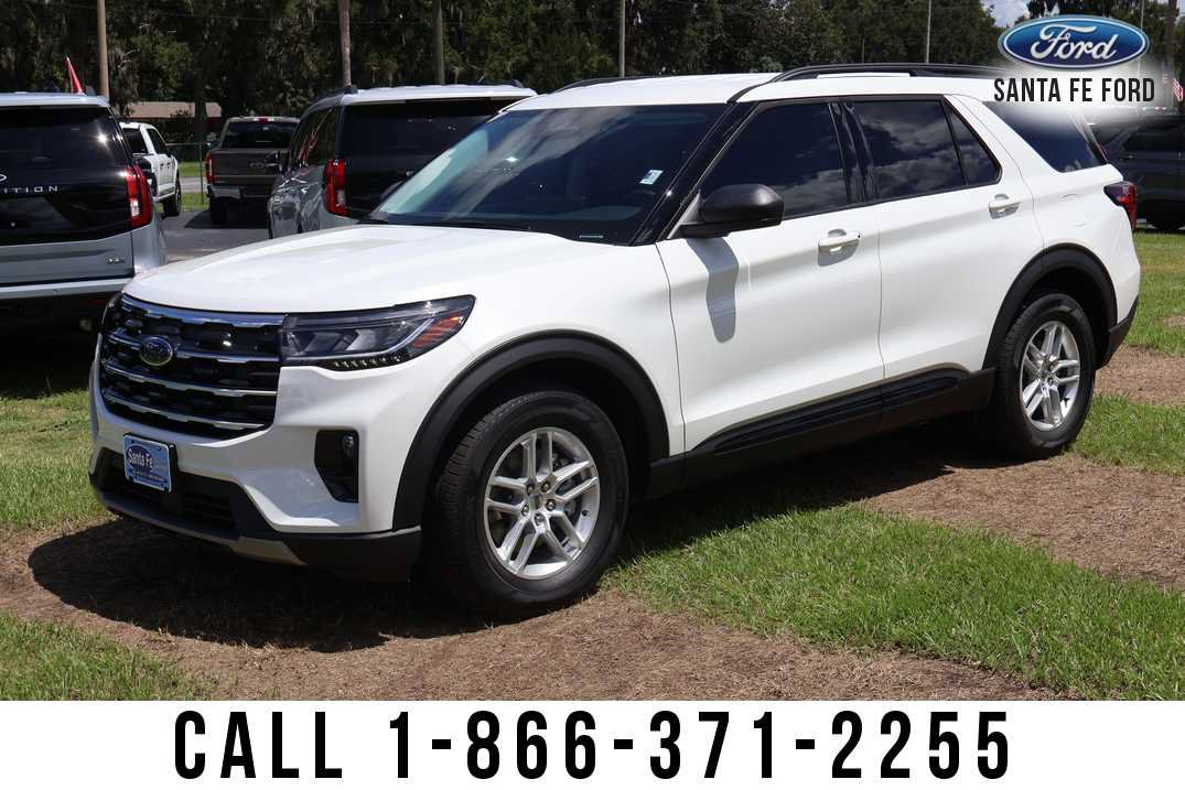 New 2026 Ford Explorer Active w/ Active Comfort Package RWD image 2