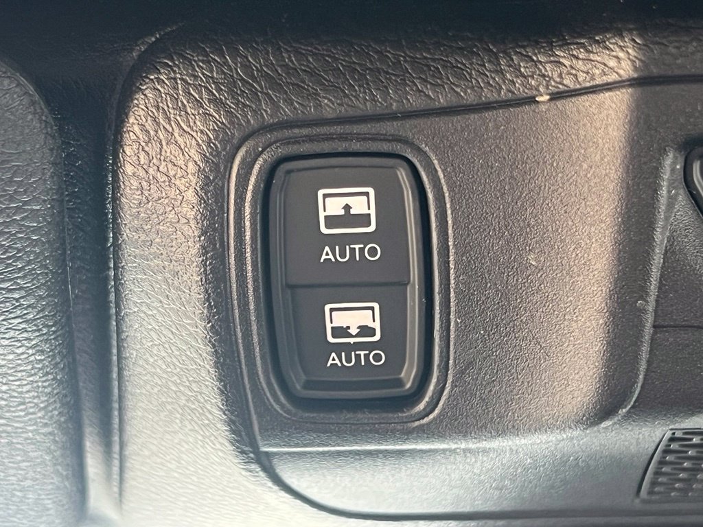 Certified 2024 Jeep Wrangler High Altitude AWD/4WD image 31