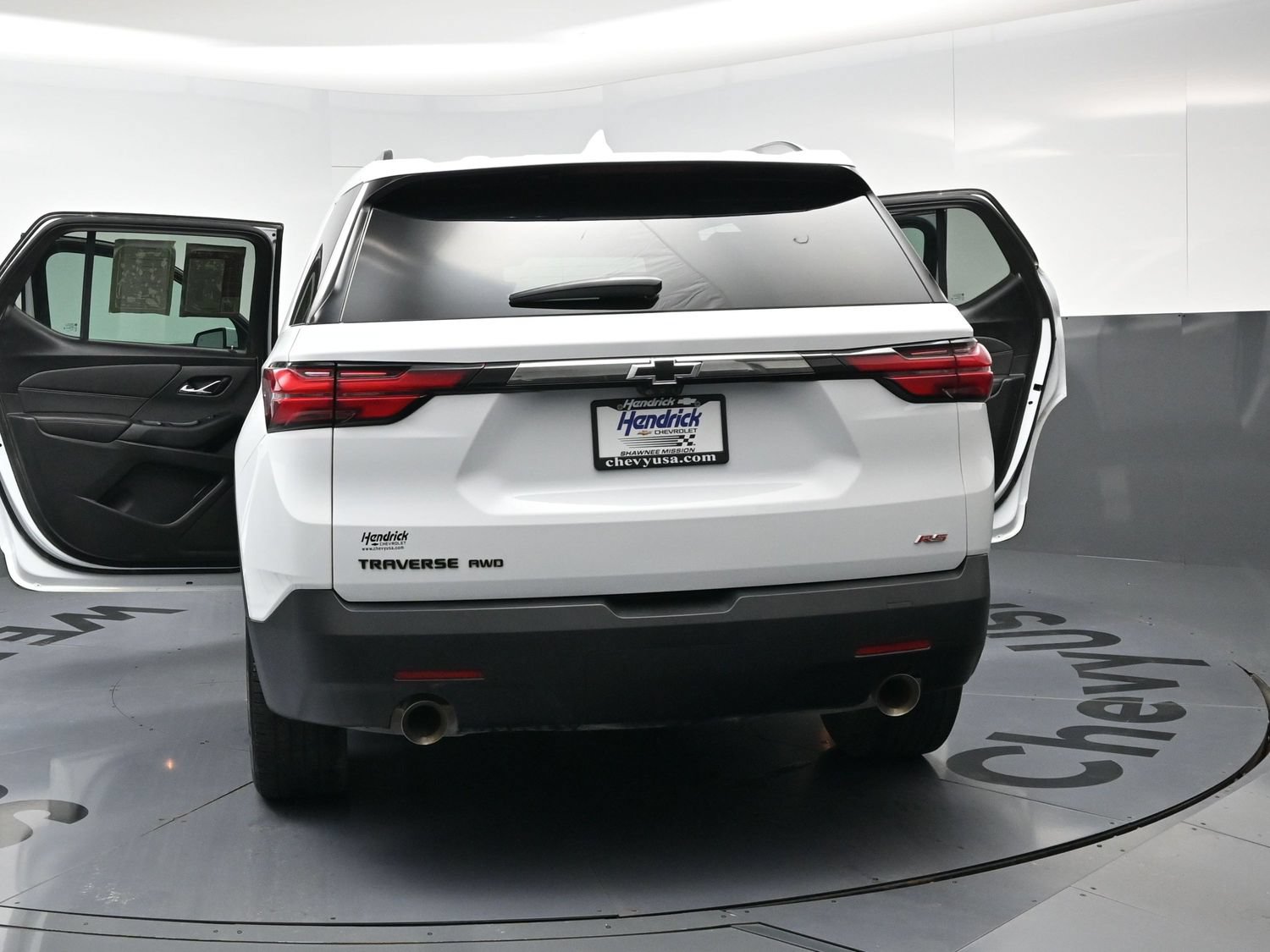 Used 2023 Chevrolet Traverse RS AWD/4WD image 28