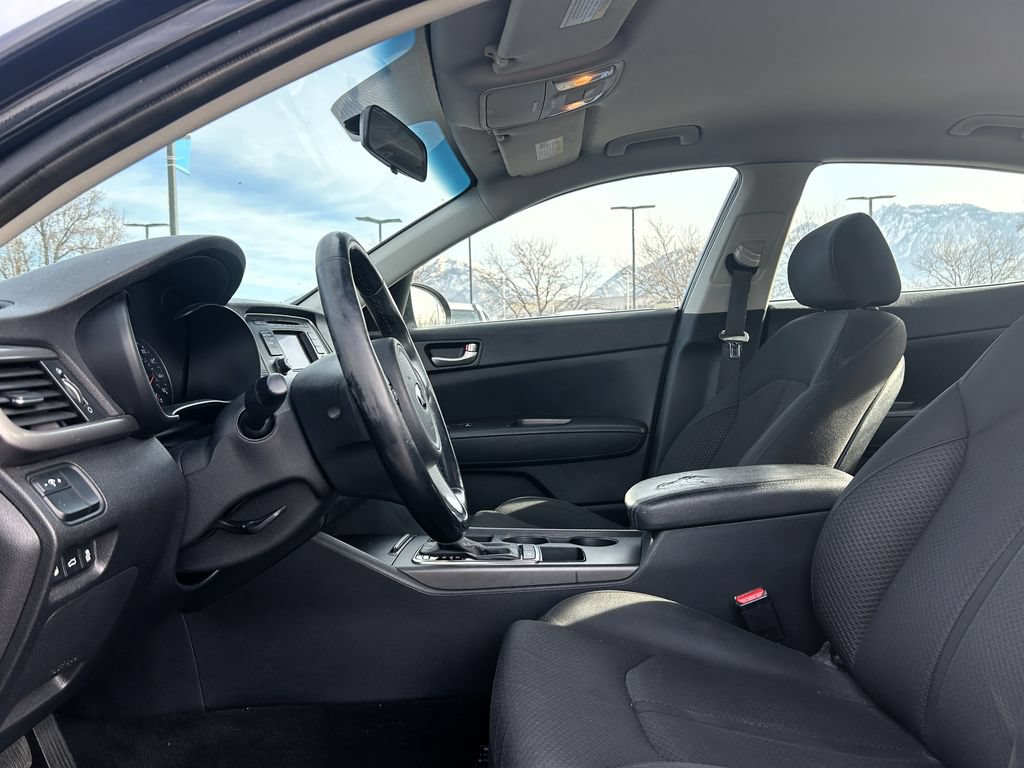 Used 2016 Kia Optima LX FWD image 25