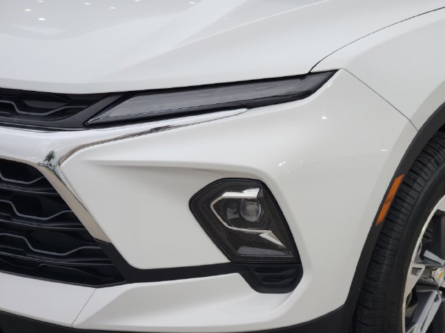 Used 2025 Chevrolet Blazer LT FWD image 7