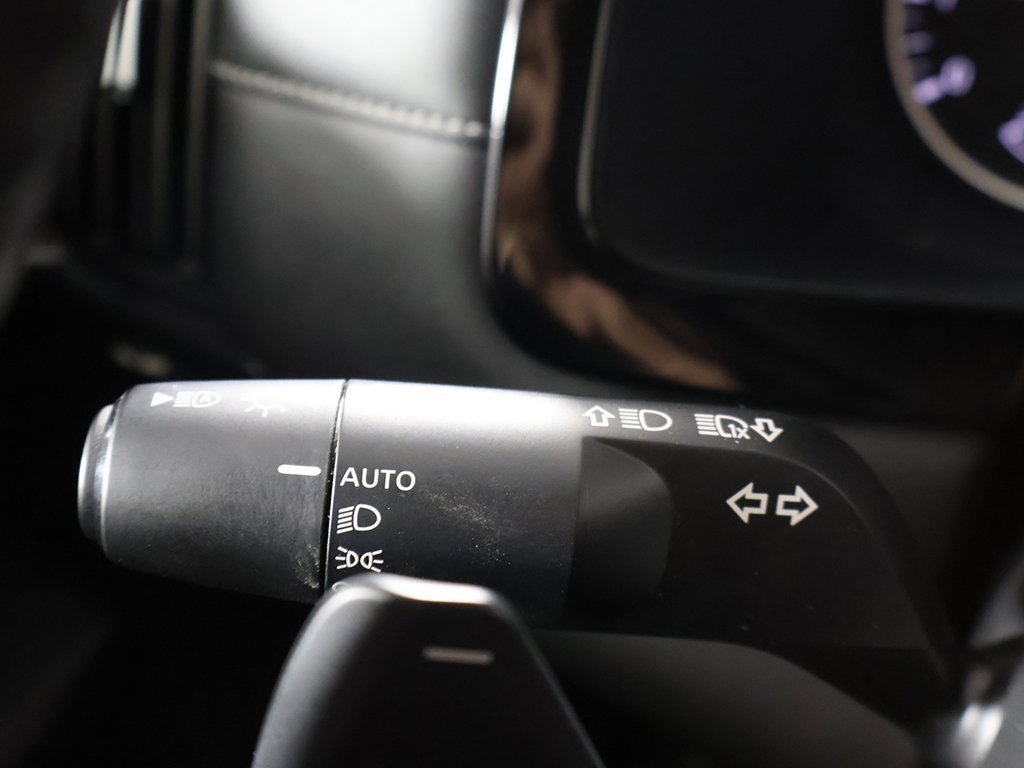 Used 2024 Nissan Pathfinder SV image 43