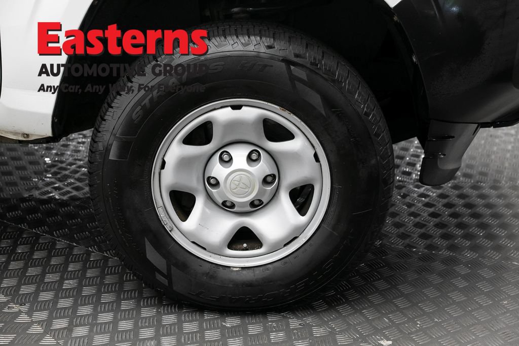 Used 2020 Toyota Tacoma SR RWD image 28