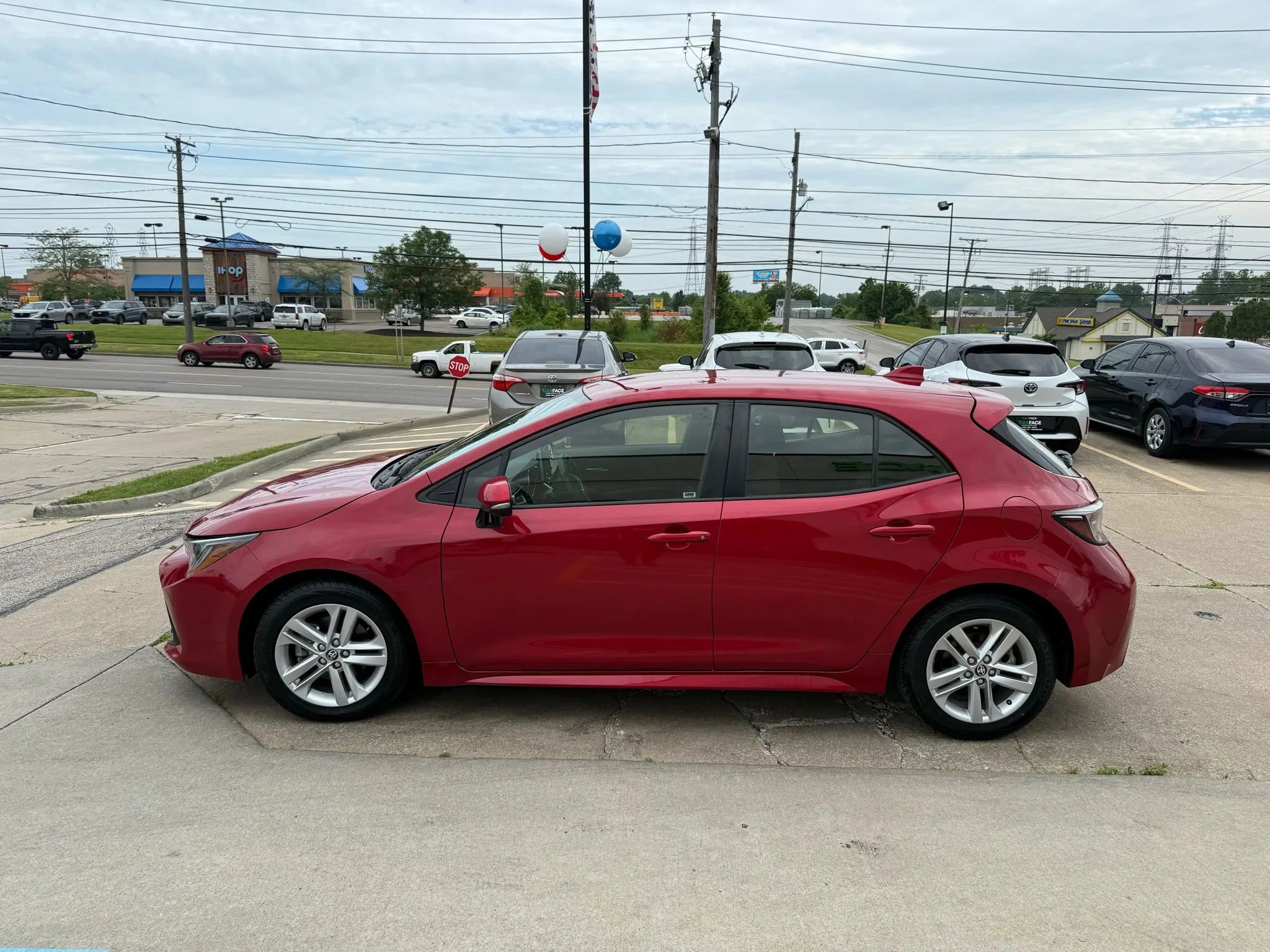 Used 2022 Toyota Corolla Hatchback image 6